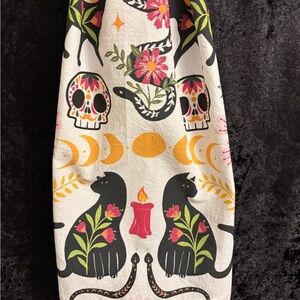 STAY PUT Halloween Colorful Cat and Skull Patterned Decorative Tea Towel